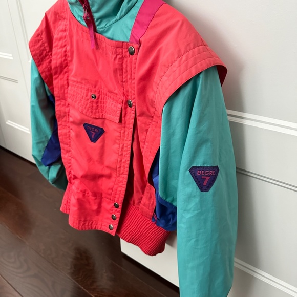 Degre 7 Vintage Women's Ski Jacket - Picture 4 of 13